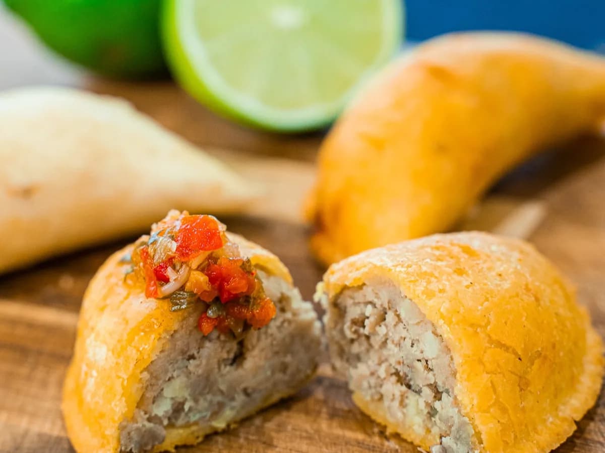 A serving of Empanada de Carne