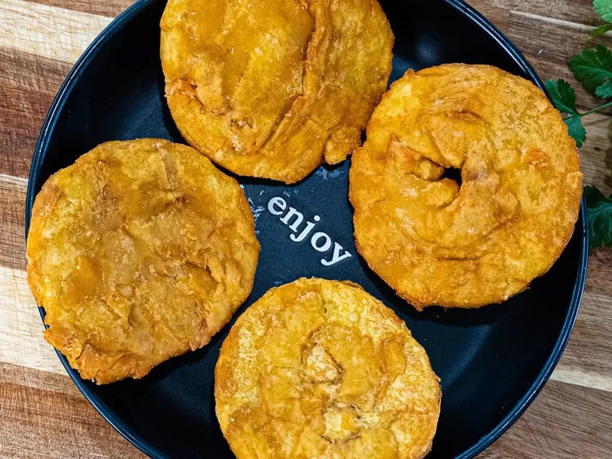 A side of Patacones